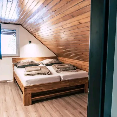 Margit - Margit-lak Szalóc